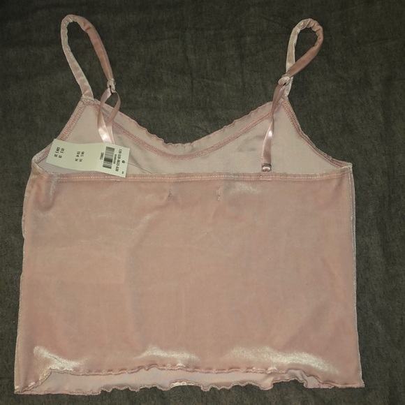 Baby pink velvet crop top - Picture 2 of 2
